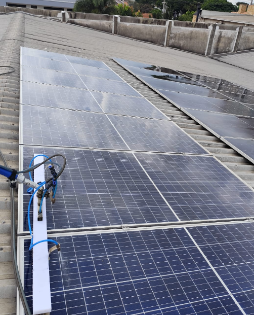Manutenção de Sistema Fotovoltaico Comercial
