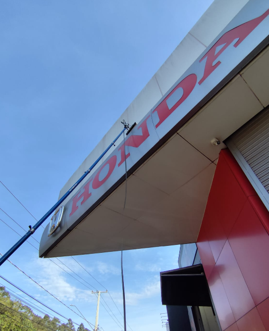 Letreiro e marquise Honda