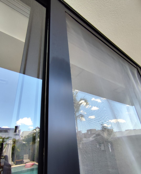 Esquadria de alumínio revitalizada