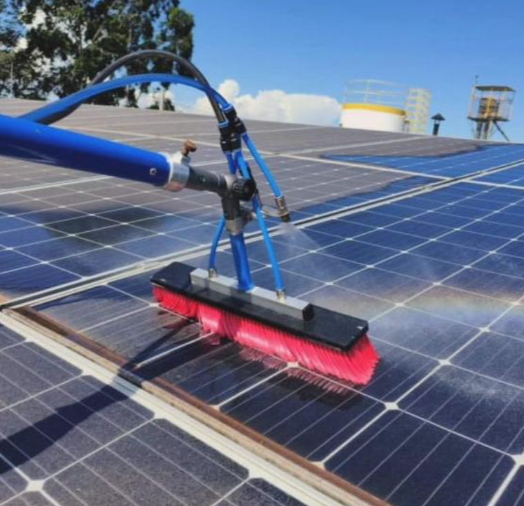 Limpeza de Placas Solares